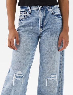 Jeans flare lavado desgastado para niña