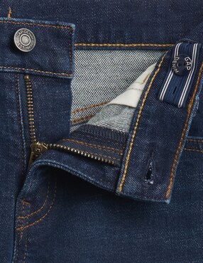 Jeans slim lavado obscuro para niño