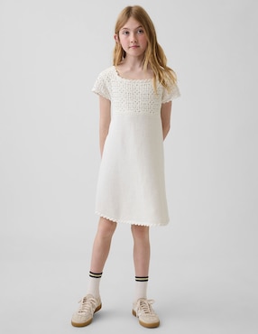 Vestido manga caída para niña